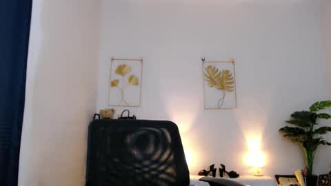 Snapshot of sweetgirl_mayxx chatting on November 14, 1:48 am May online show from November 14, 1:48 am