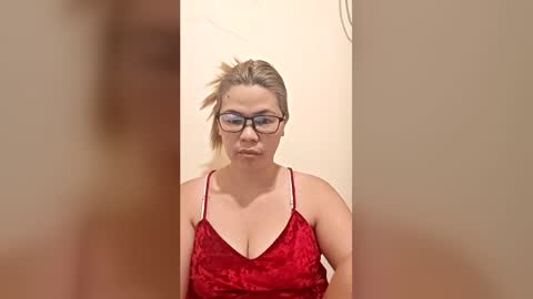 Snapshot of sweetie_angelica chatting on July 12, 6:48 am Angel online show from July 12, 6:48 am