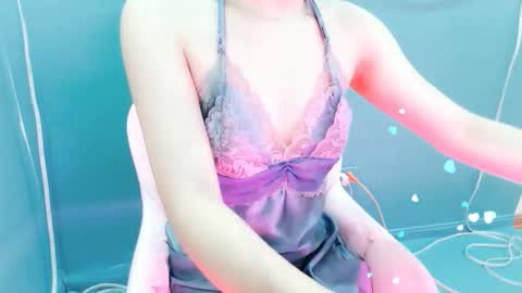 Snapshot of sweetie_bae99 chatting on April 16, 3:29 am sweetie_bae99 online show from April 16, 3:29 am
