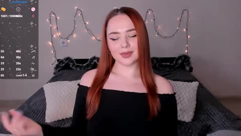 Snapshot of sweetie_candy_ chatting on December 22, 12:05 pm Hannah online show from December 22, 12:05 pm