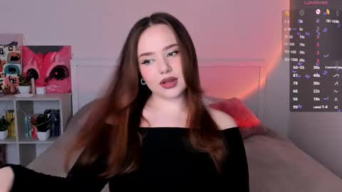 Snapshot of sweetie_candy_ chatting on January 12, 1:16 pm Hannah online show from January 12, 1:16 pm