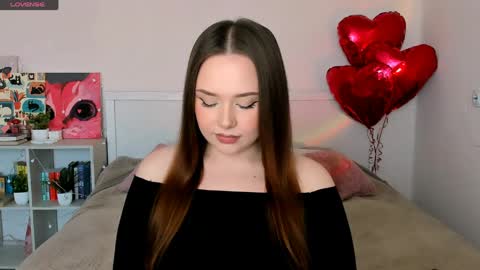 Hannah online show from June 5, 2:23 pm