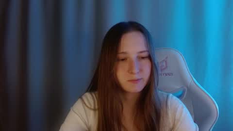 Annie online show from March 14, 9:53 pm