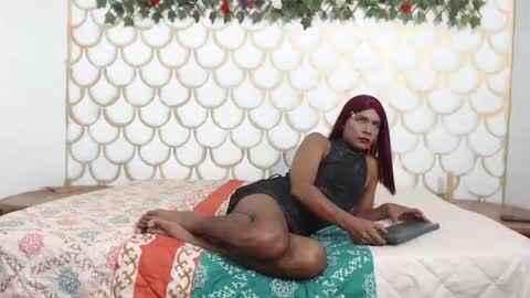 sweetiecarteer online show from February 6, 5:23 am