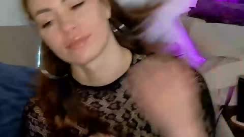 Snapshot of sweetiedarlingxoxox chatting on February 25, 10:47 am Daddy Babby Girl online show from February 25, 10:47 am