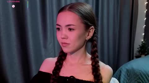 sweetieee_kira online show from February 3, 1:15 am