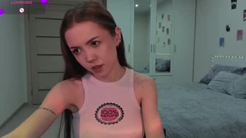 sweetieee_kira online show from June 9, 3:18 am