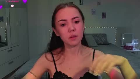 sweetieee_kira online show from June 11, 3:04 am