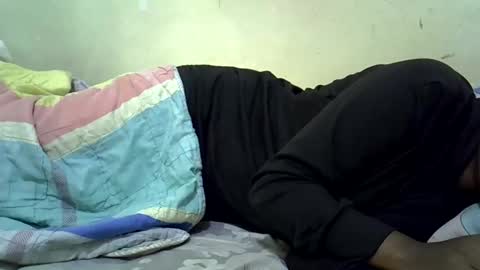 sweetielonglips online show from December 17, 7:58 am