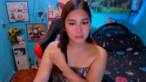 Nicole online show from January 23, 9:18 pm