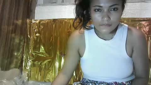 Snapshot of sweetiepiexxxx chatting on May 25, 12:55 pm jess online show from May 25, 12:55 pm