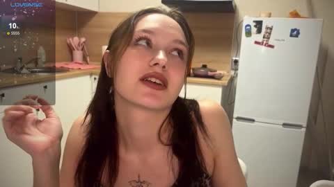 Eva and Lisa online show from September 8, 3:11 pm