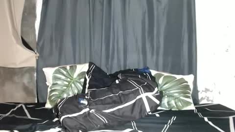 sweetiestkylie online show from December 22, 2:52 am