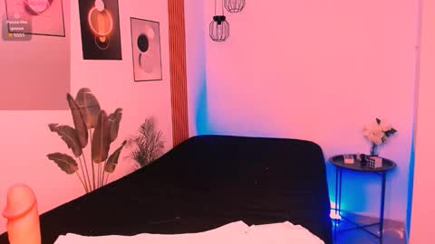 SWEETJAMES  online show from February 4, 2:50 am