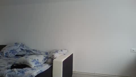 Snapshot of sweetjohnny6 chatting on February 20, 7:32 am sweetjohnny6 online show from February 20, 7:32 am