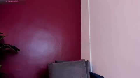 Snapshot of sweetkarinpaz chatting on May 10, 10:15 pm karin paz online show from May 10, 10:15 pm
