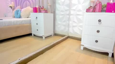 kata online show from April 29, 8:04 pm