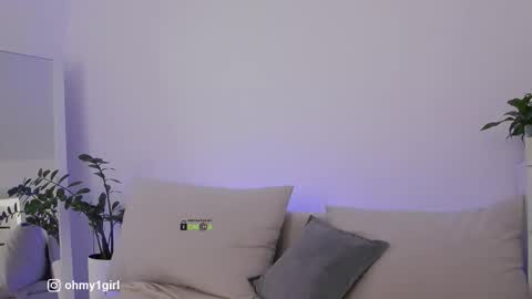 Snapshot of sweetkira1 chatting on November 18, 11:25 am SweetKira1 online show from November 18, 11:25 am