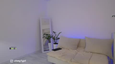 Snapshot of sweetkira1 chatting on February 26, 5:28 am SweetKira1 online show from February 26, 5:28 am