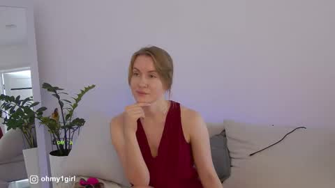 Snapshot of sweetkira1 chatting on March 2, 10:55 am SweetKira1 online show from March 2, 10:55 am