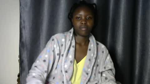 Snapshot of sweetkirrie chatting on June 24, 1:04 am sweetkirrie online show from June 24, 1:04 am