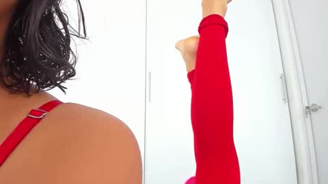 Azulandvioleta online show from December 1, 2:22 pm