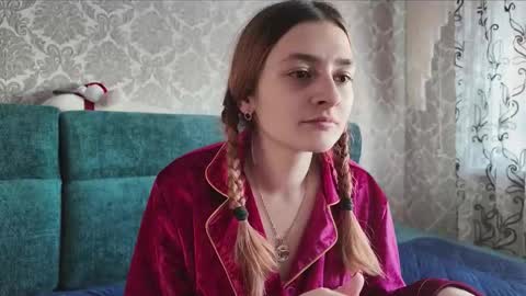 sweetliaison online show from February 17, 1:40 pm