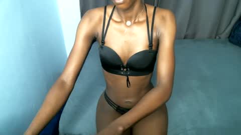 Snapshot of sweetlilly2540 chatting on October 5, 10:46 am sweetlilly2540 online show from October 5, 10:46 am