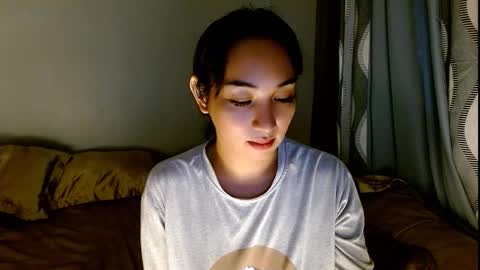 Snapshot of sweetlilly_18 chatting on March 4, 4:51 am Lilly online show from March 4, 4:51 am