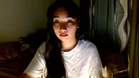 Snapshot of sweetlilly_18 chatting on March 5, 4:08 am Lilly online show from March 5, 4:08 am