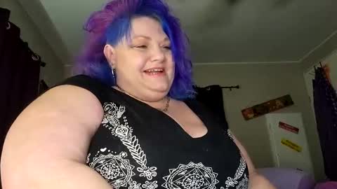 Snapshot of sweetlolajean chatting on January 5, 10:50 pm sweetlolajean online show from January 5, 10:50 pm