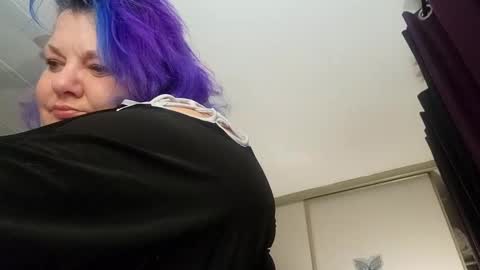 Snapshot of sweetlolajean chatting on January 6, 11:18 am sweetlolajean online show from January 6, 11:18 am