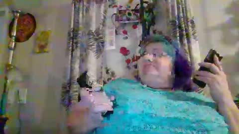 Snapshot of sweetlolajean chatting on February 17, 12:21 am sweetlolajean online show from February 17, 12:21 am