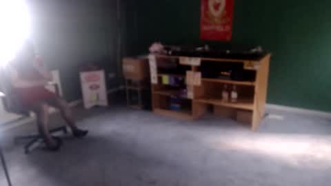 sweetlouise69 online show from June 26, 5:56 am