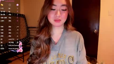 Zoe online show from June 8, 2:28 pm