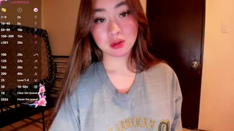 Zoe online show from June 11, 4:49 pm