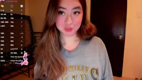 Zoe online show from June 14, 2:52 pm