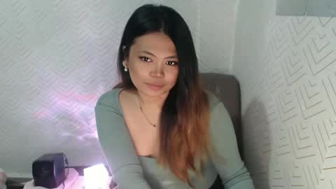 Snapshot of sweetlover_nicole chatting on May 12, 7:11 pm NICOLE online show from May 12, 7:11 pm