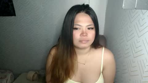Snapshot of sweetlover_nicole chatting on June 6, 6:12 pm NICOLE online show from June 6, 6:12 pm