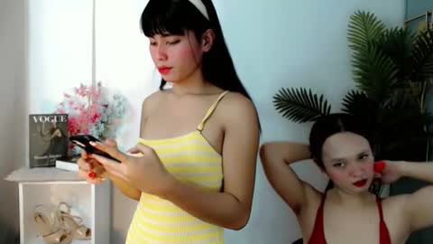 lilcherry online show from April 23, 8:02 am