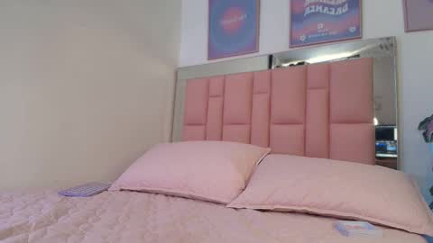 SweetLune online show from September 14, 5:01 pm