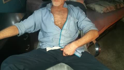 Snapshot of sweetman4a chatting on April 11, 12:42 pm Michael online show from April 11, 12:42 pm