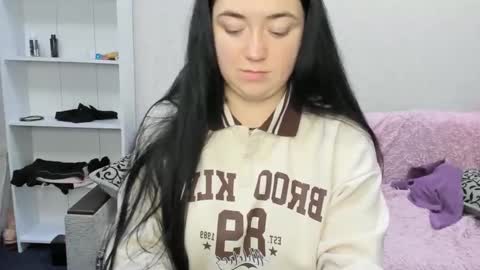 sweetmarylove online show from December 3, 9:11 am