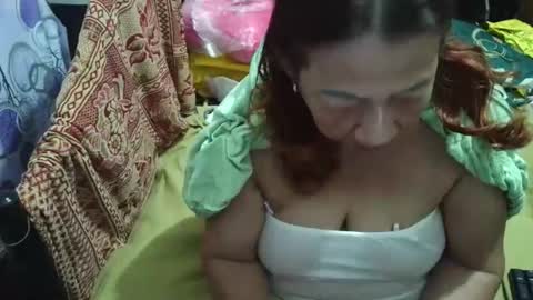 sweetmature_69 online show from May 4, 6:37 pm