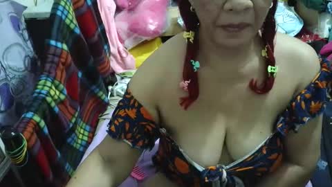 sweetmature_69 online show from May 31, 5:42 pm