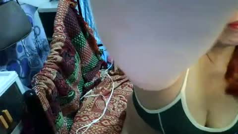 sweetmature_69 online show from July 24, 1:09 pm