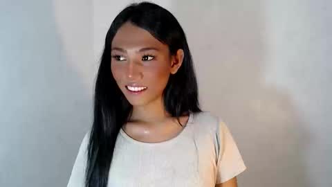 Nia online show from October 18, 11:44 am