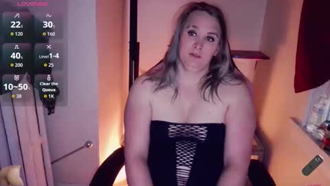 Snapshot of sweetmorgan90 chatting on June 1, 7:04 pm SweetMorgan online show from June 1, 7:04 pm