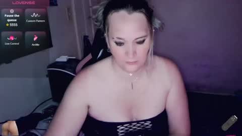 Snapshot of sweetmorgan90 chatting on June 17, 1:52 am SweetMorgan online show from June 17, 1:52 am