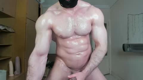 Snapshot of sweetmuscles_boy chatting on May 11, 3:23 am Lorenzo online show from May 11, 3:23 am